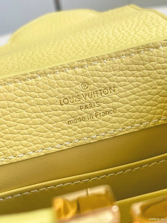 WIS LOUIS CAPUCINES MINI VUITTON 1221